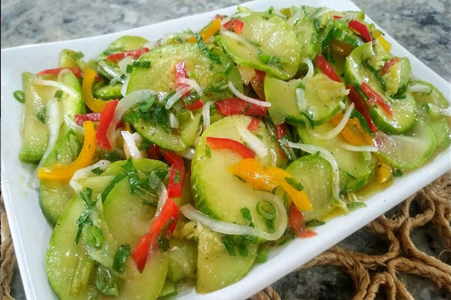 Salada de abobrinha - Uma opção prática, leve e nutritiva pra vc variar